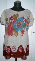 /album/damska-moda-fotogalerie/tunika-bezova-velky-kvet-1a-jpg/